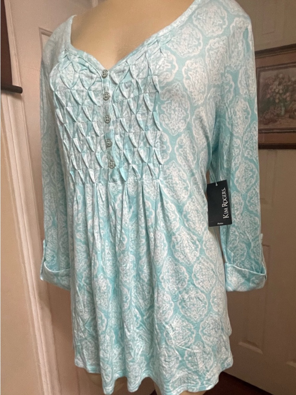 Kim Rogers Aqua and White Pintuck Medallion Tunic